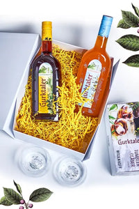 Gurktaler Geschenkset Pärchenmärchen: 1x Gurktaler der Milde Alpenkräuter 0,7l 27% vol, 1x Gurktaler Alpen-Aperitif 0,7l 16% vol, Gurktaler Alpen-Tumbler 2er Pack in Geschenkverpackung