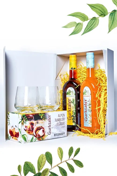 Gurktaler Geschenkset Pärchenmärchen: 1x Gurktaler der Milde Alpenkräuter 0,7l 27% vol, 1x Gurktaler Alpen-Aperitif 0,7l 16% vol, Gurktaler Alpen-Tumbler 2er Pack in Geschenkverpackung